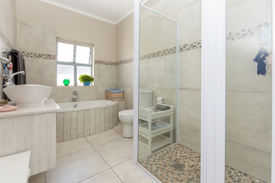 3 Bedroom Property for Sale in Blue Lagoon Western Cape